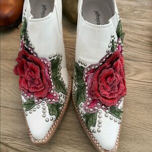 Jeffrey Campbell white heels with rose pattern on top size 8